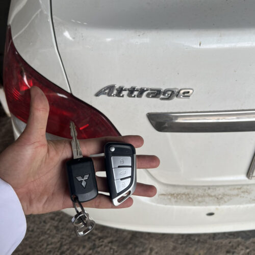 Làm chìa khoá Mitsubishi Attrage