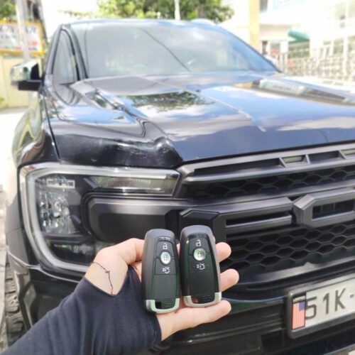 Chìa khóa xe Ford Everest