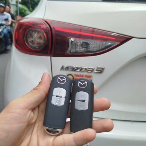 Làm chìa khoá Mazda 3